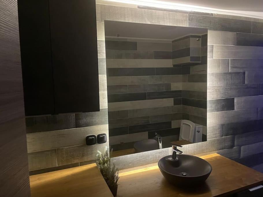 The Beehive Apartment Mytilene Bagian luar foto