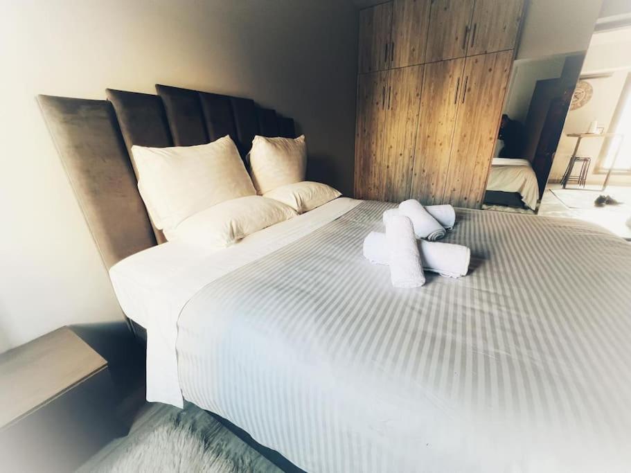 The Beehive Apartment Mytilene Bagian luar foto