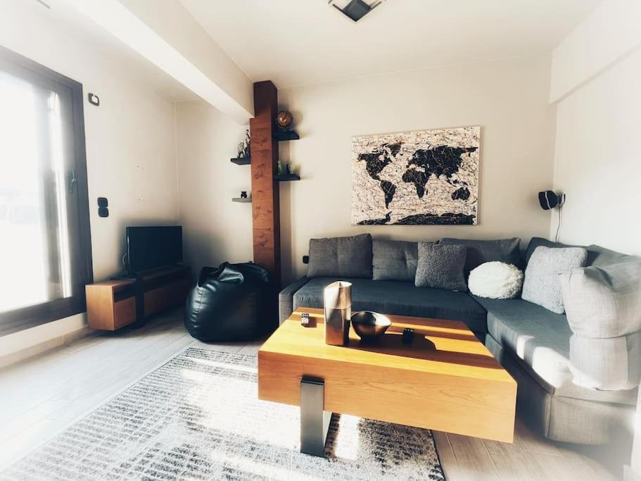 The Beehive Apartment Mytilene Bagian luar foto