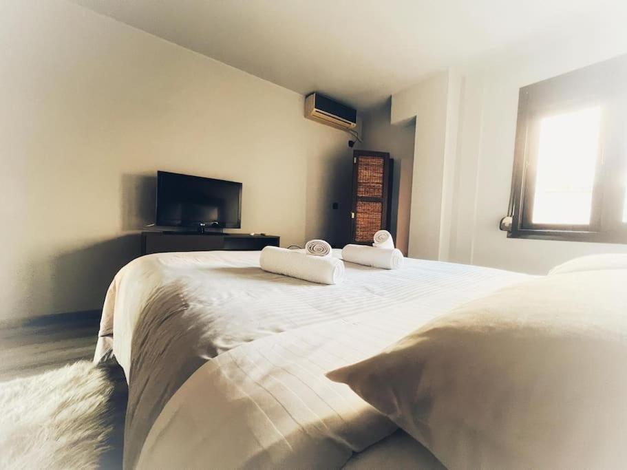 The Beehive Apartment Mytilene Bagian luar foto
