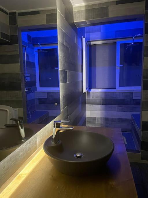 The Beehive Apartment Mytilene Bagian luar foto