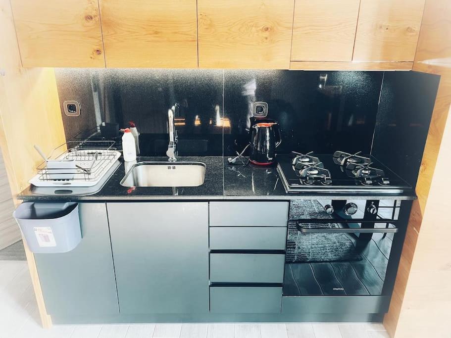 The Beehive Apartment Mytilene Bagian luar foto