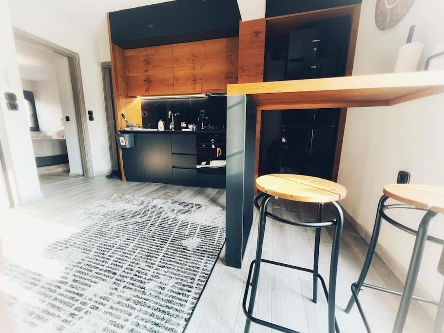 The Beehive Apartment Mytilene Bagian luar foto