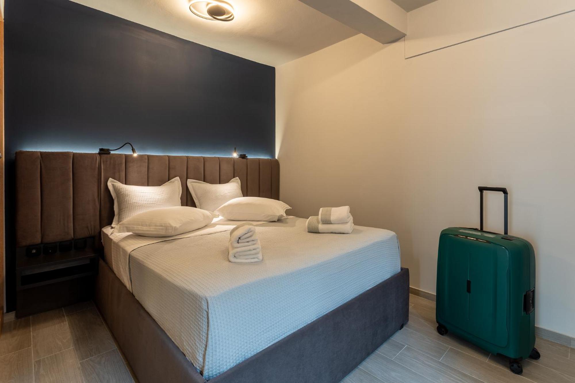The Beehive Apartment Mytilene Bagian luar foto