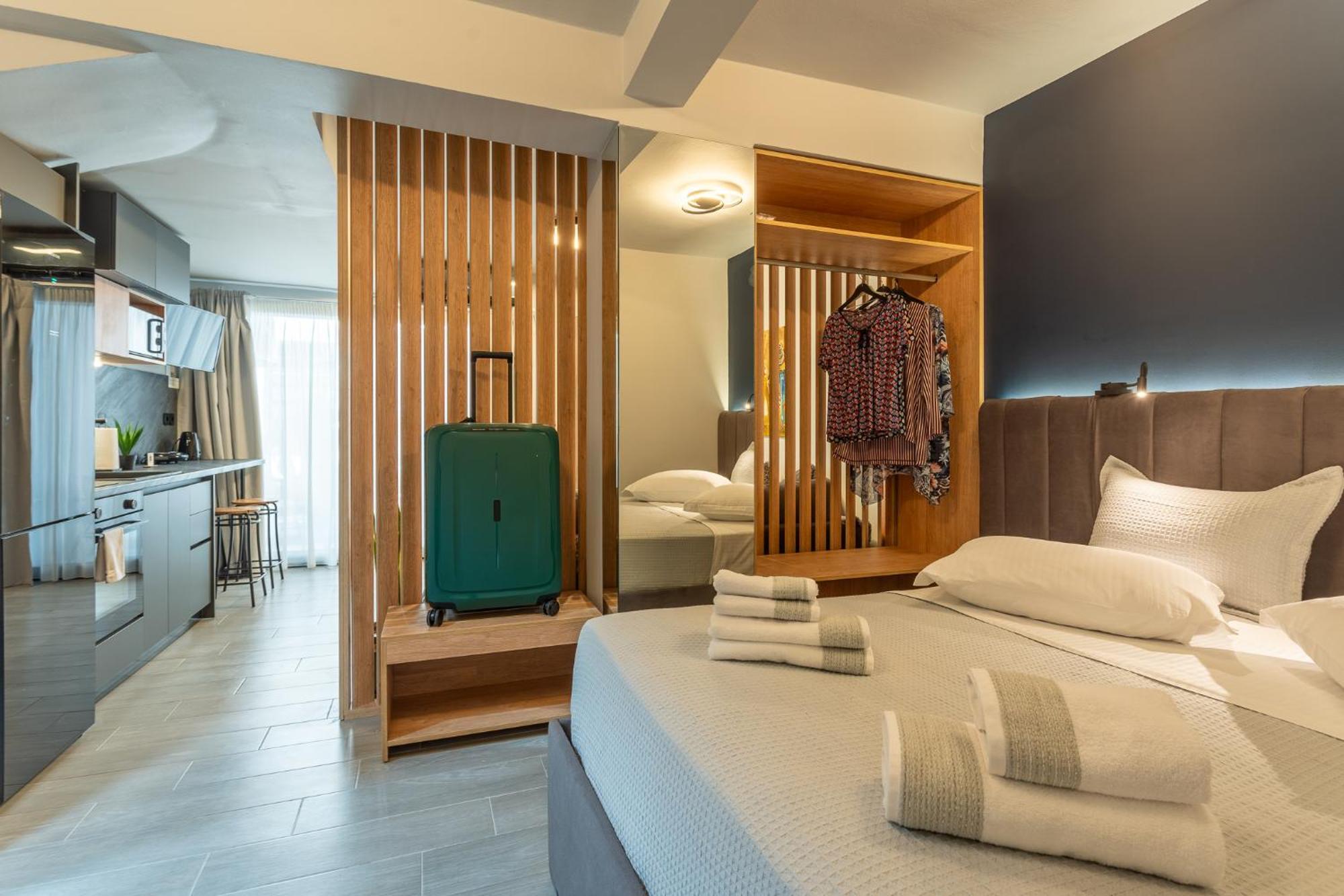 The Beehive Apartment Mytilene Bagian luar foto