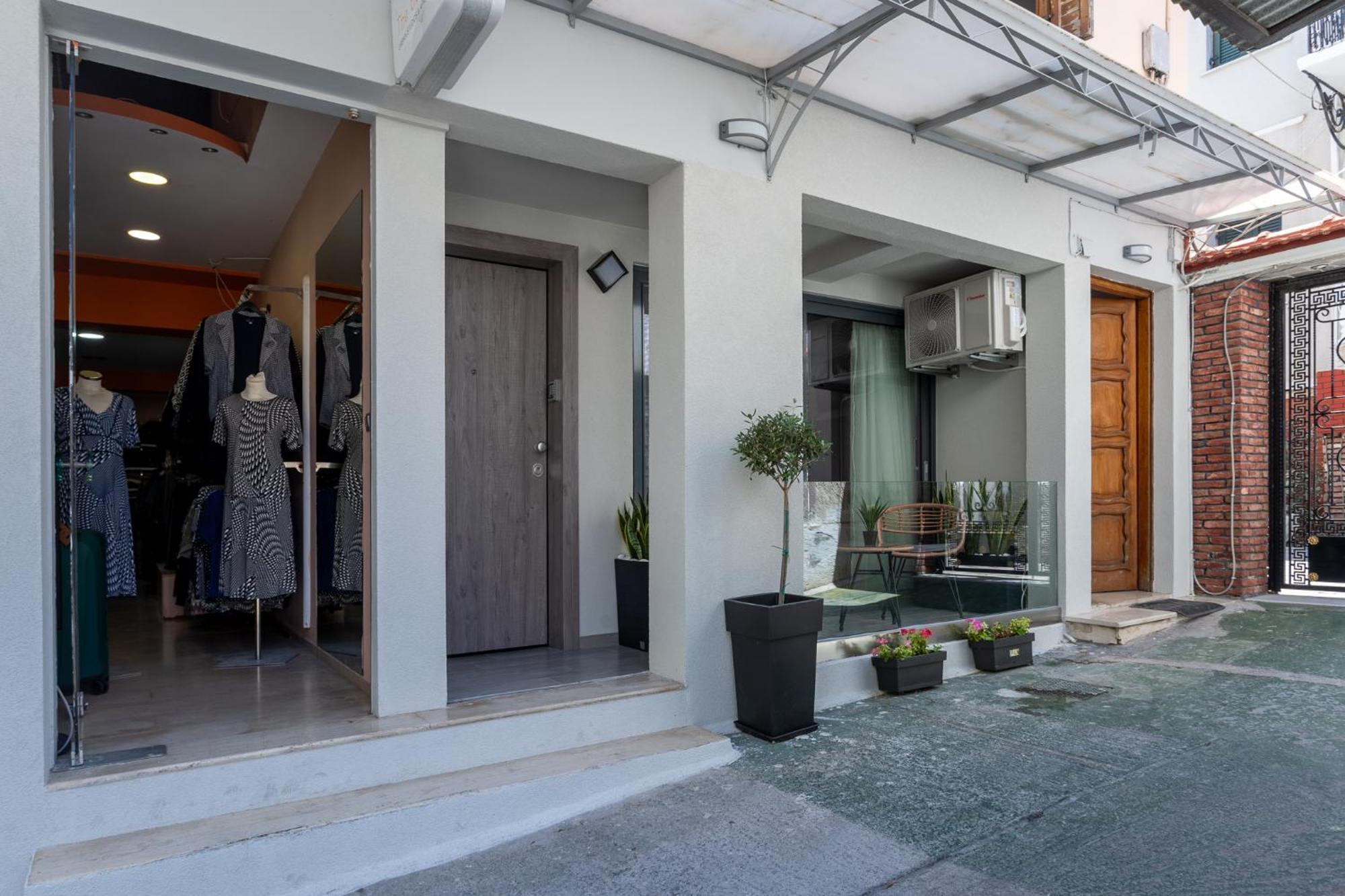 The Beehive Apartment Mytilene Bagian luar foto